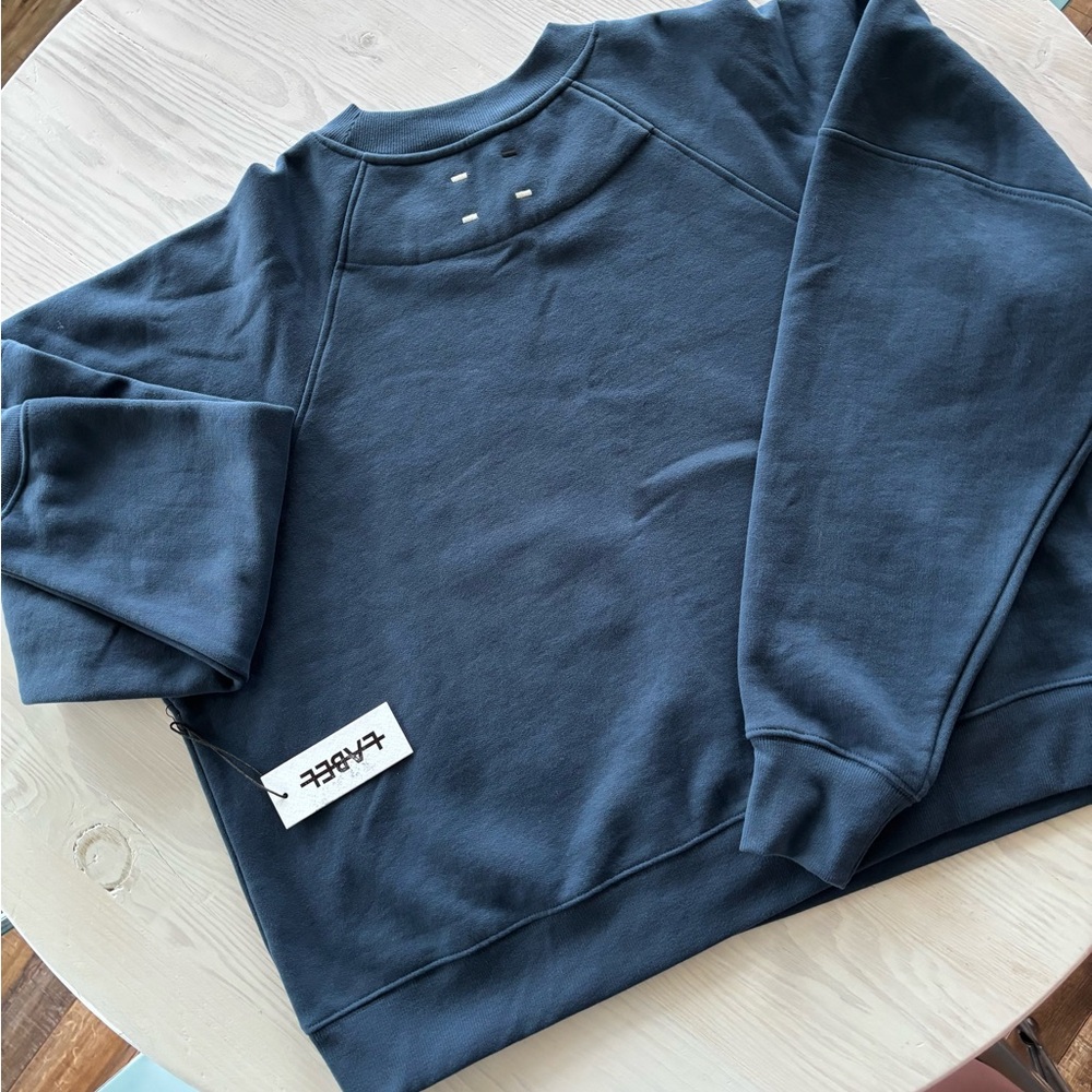 Navy Blue Crewneck Sweatshirt Size XXL Unisex - Picture 2 of 3